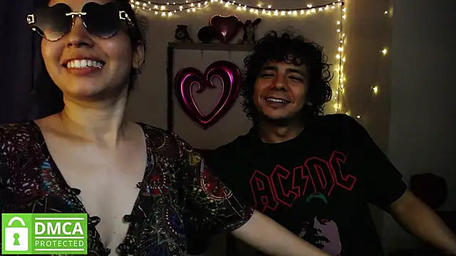 Snapshot of Mr_MrsCurie chatting on 12/27/24, 11:31 Mr MrsCurie online show from 12/27/24, 11:31