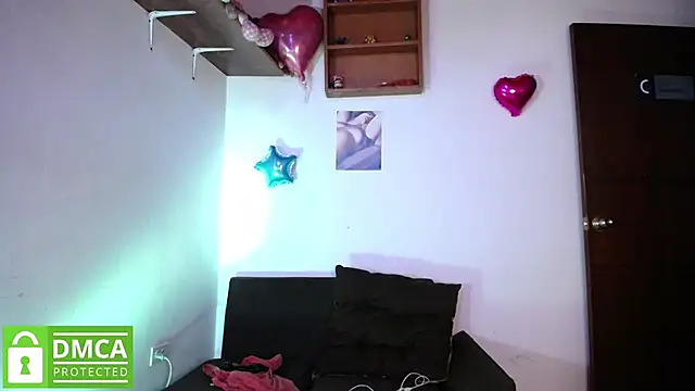 Snapshot of Mr_MrsCurie chatting on 01/22/25, 10:26 Mr MrsCurie online show from 01/22/25, 10:26