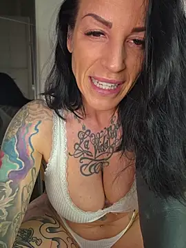 EmilyDiazofficial online show from 06/28/26, 08:42