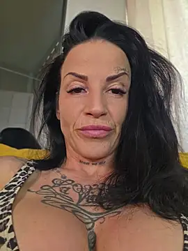 EmilyDiazofficial online show from 07/18/26, 12:53