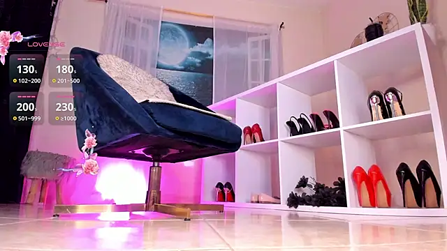 Snapshot of Itzeldreams chatting on 12/02/25, 01:39 Itzeldreams online show from 12/02/25, 01:39