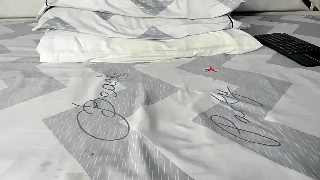 maybelline69 online show from 10/21/25, 08:53