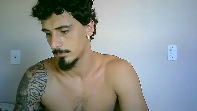 Snapshot of milkoffe chatting on 02/03/25, 03:27 milkoffe online show from 02/03/25, 03:27