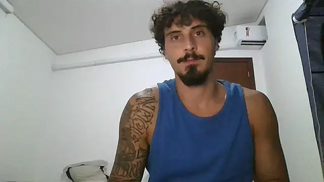 Snapshot of milkoffe chatting on 02/05/26, 04:06 milkoffe online show from 02/05/26, 04:06