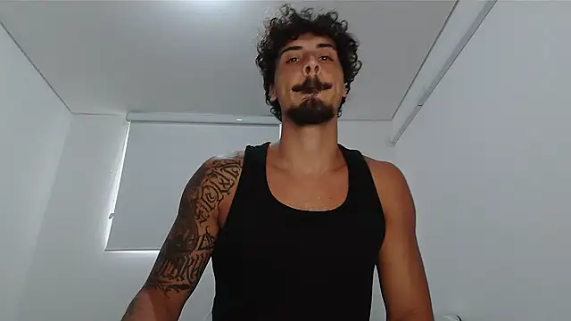 Snapshot of milkoffe chatting on 02/20/26, 03:34 milkoffe online show from 02/20/26, 03:34