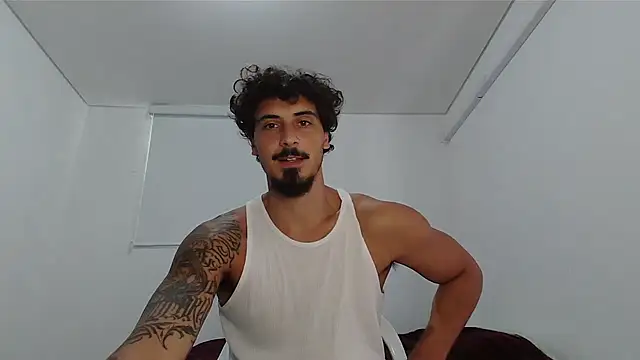 Snapshot of milkoffe chatting on 02/28/26, 01:56 milkoffe online show from 02/28/26, 01:56