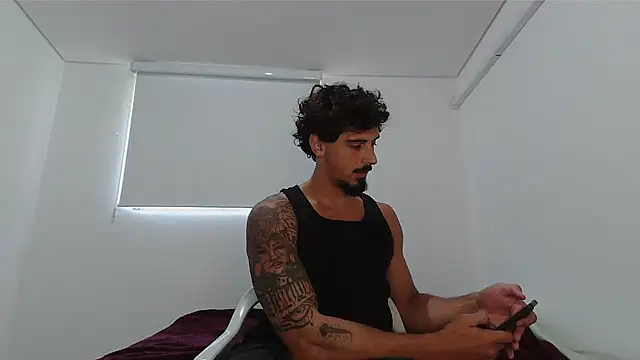 Snapshot of milkoffe chatting on 03/02/26, 05:09 milkoffe online show from 03/02/26, 05:09