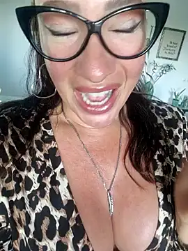 Snapshot of TheGoddessBianca chatting on 12/13/24, 08:09 TheGoddessBianca online show from 12/13/24, 08:09