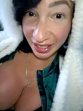 Snapshot of TheGoddessBianca chatting on 02/25/25, 04:00 TheGoddessBianca online show from 02/25/25, 04:00