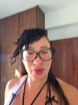 Snapshot of TheGoddessBianca chatting on 09/17/25, 06:15 TheGoddessBianca online show from 09/17/25, 06:15