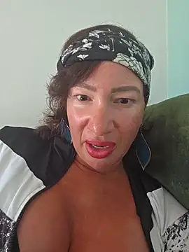 Snapshot of TheGoddessBianca chatting on 11/07/25, 09:31 TheGoddessBianca online show from 11/07/25, 09:31