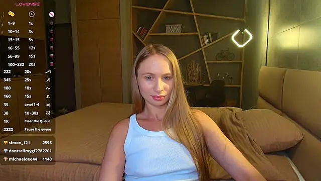 Snapshot of Mad1en chatting on 07/19/26, 03:54 Mad1en online show from 07/19/26, 03:54
