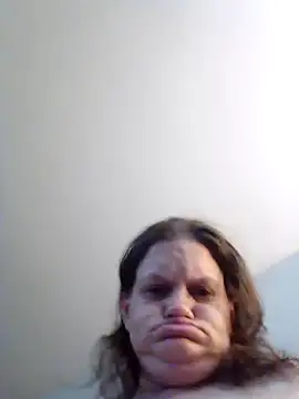 Earlybirdgetsthewormxh online show from 09/26/25, 04:33