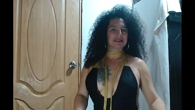 abbycrespa online show from 02/17/25, 08:04