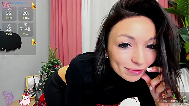 jessica tiny online show from 12/19/24, 02:23