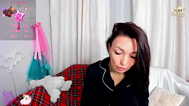 jessica tiny online show from 11/15/25, 01:14