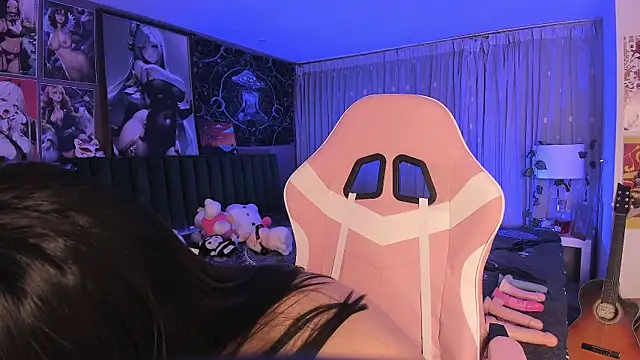 LanaKyutt online show from 01/29/25, 01:48