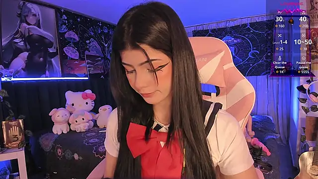 LanaKyutt online show from 02/25/25, 09:53