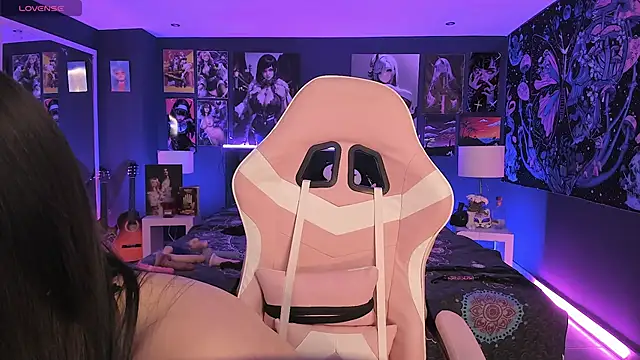 LanaKyutt online show from 09/16/25, 09:27