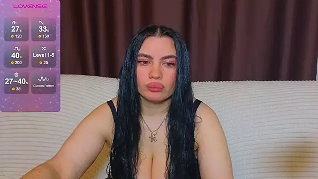 Nikki Kardashian online show from 02/25/25, 10:18