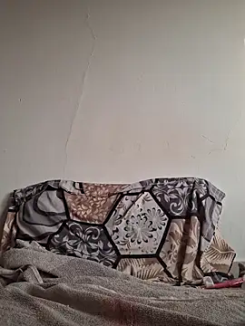 dirtybearr online show from 12/04/25, 11:08