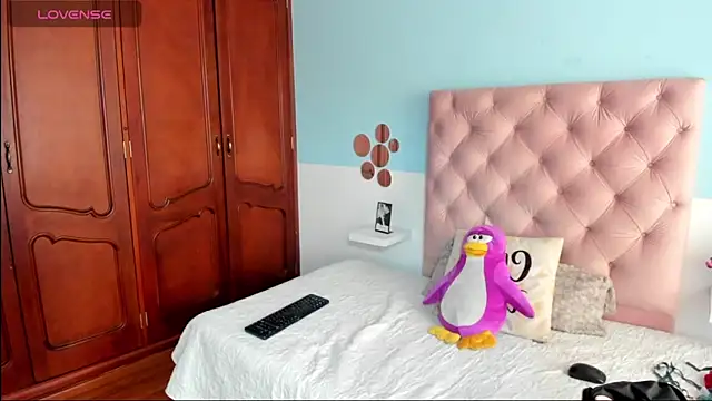  Sarahh 0 online show from 12/06/24, 01:33