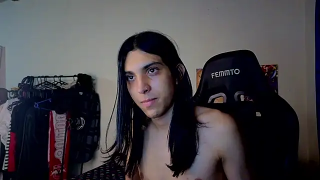 angelitofemboy online show from 10/27/25, 01:09