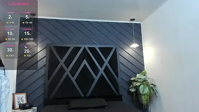 Snapshot of Apolo_Bianco_ chatting on 09/13/25, 11:26 Apolo Bianco  online show from 09/13/25, 11:26