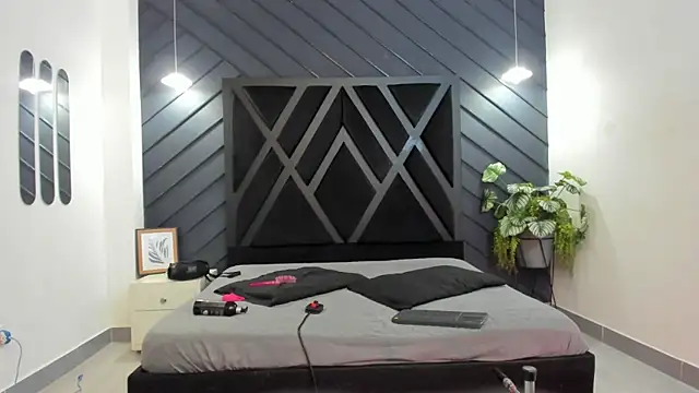 Snapshot of Apolo_Bianco_ chatting on 09/27/25, 11:21 Apolo Bianco  online show from 09/27/25, 11:21