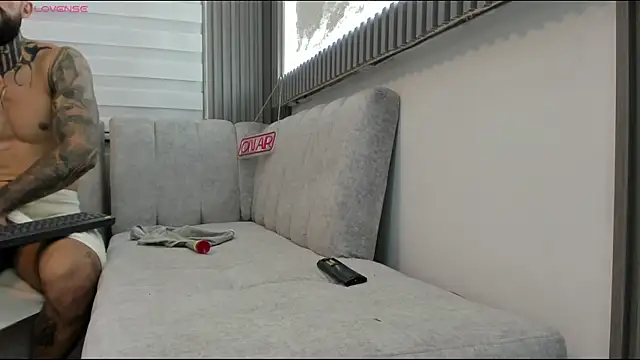 Apolo Bianco  online show from 11/21/25, 06:23