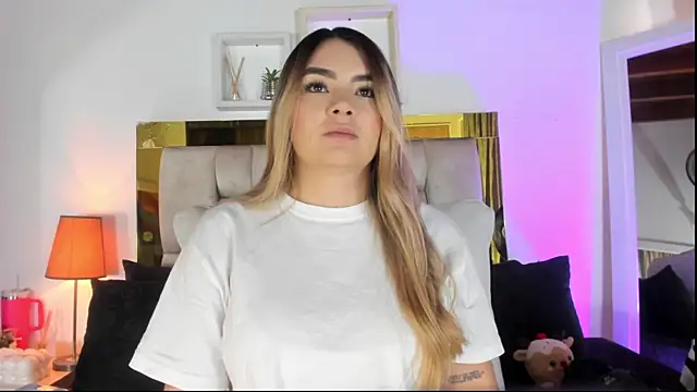 emmy r online show from 12/03/25, 12:25