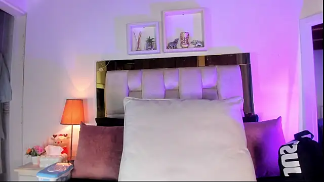 emmy r online show from 01/10/26, 12:07