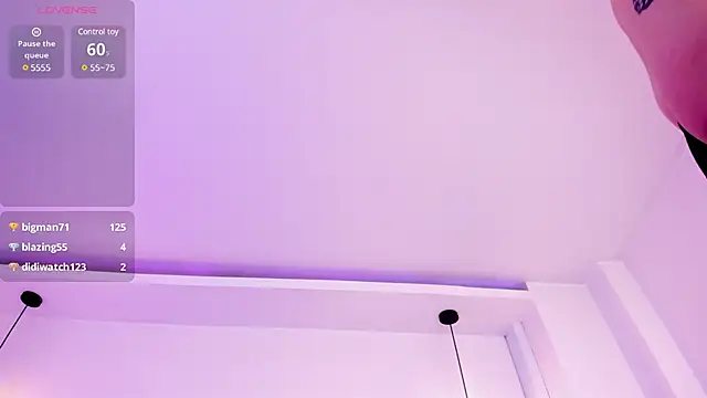 lady nylon  online show from 03/10/25, 06:12