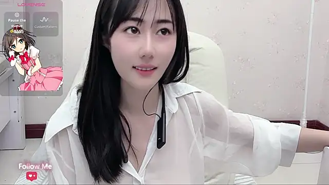 qiqi-- online show from 12/11/24, 02:00