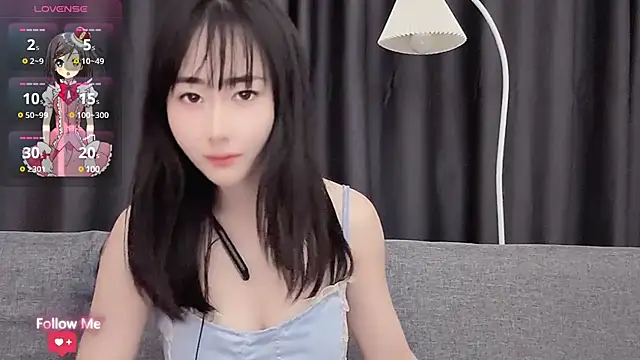 qiqi-- online show from 12/13/24, 02:38