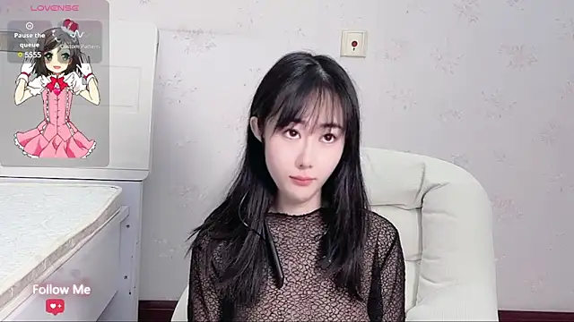 qiqi-- online show from 12/14/24, 07:40