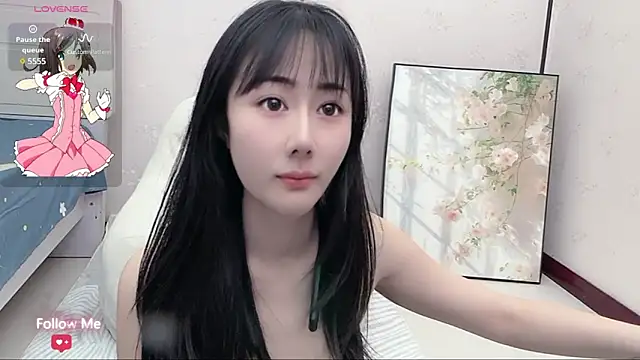 qiqi-- online show from 01/14/25, 06:56