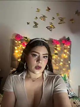 Jullieetta online show from 06/26/26, 11:47