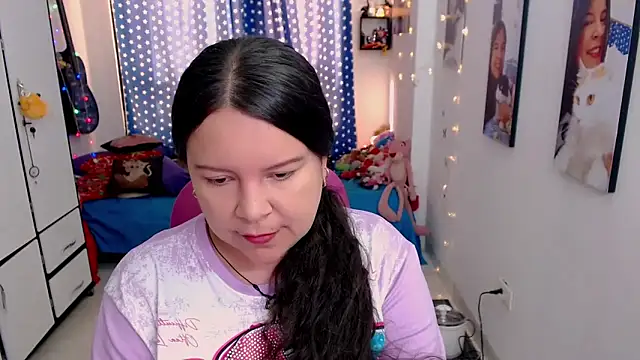 claryssa  online show from 11/29/25, 07:28