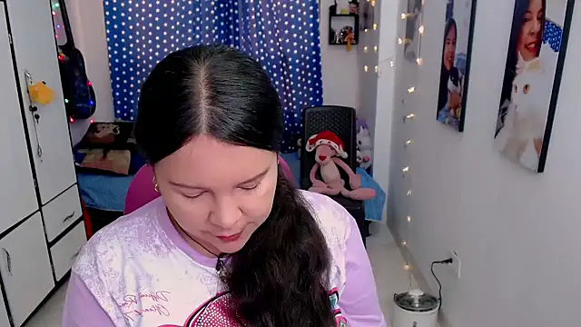 claryssa  online show from 12/04/25, 09:01