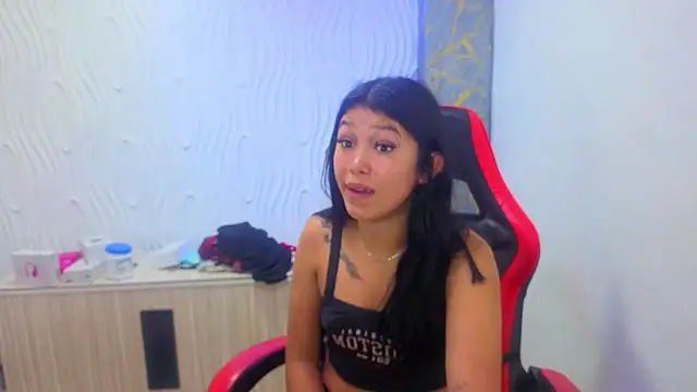 emily rosse04 online show from 11/11/25, 01:33