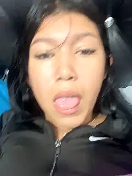 emily rosse04 online show from 11/22/25, 11:09