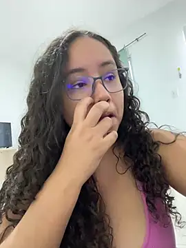 CurlyGirl 1 online show from 01/29/25, 12:24