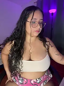 CurlyGirl 1 online show from 03/21/26, 11:08