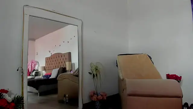 SheraHadee online show from 10/06/25, 07:44