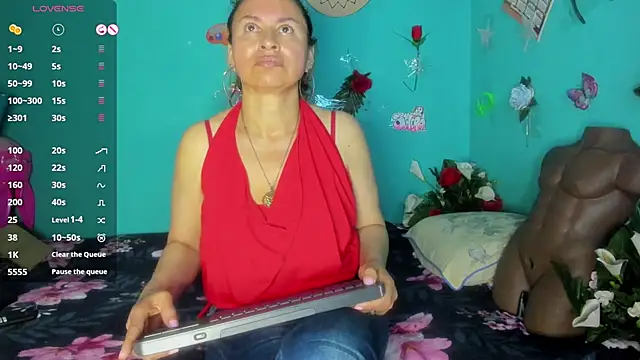 SheraHadee online show from 03/13/26, 01:56