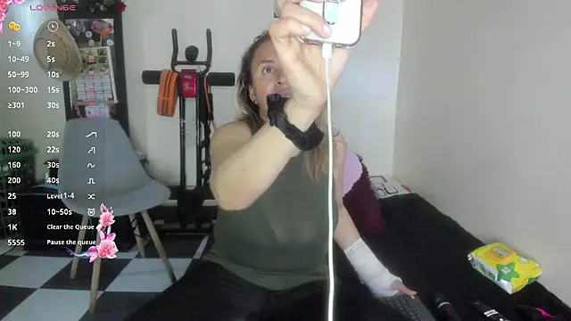 SheraHadee online show from 07/10/26, 10:56