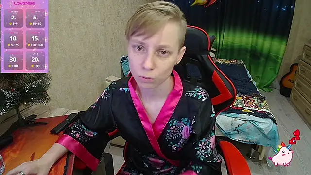 Alexis Gordon online show from 01/14/25, 03:57