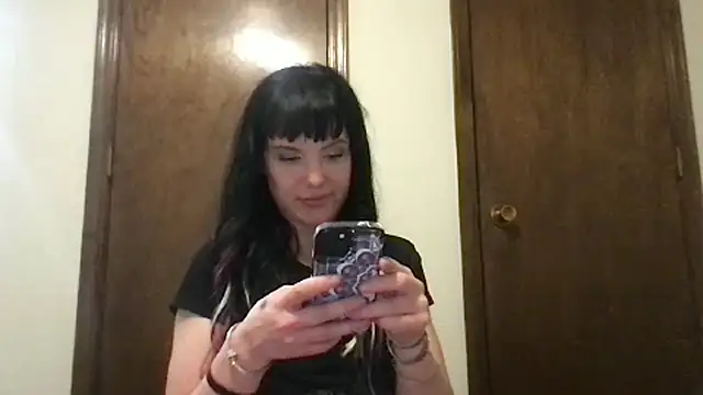 Snapshot of kittycatkendra chatting on 05/16/26, 02:41 kittycatkendra online show from 05/16/26, 02:41