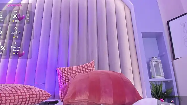 Snapshot of CristalCornner_ chatting on 02/25/26, 12:20 CristalCornner online show from 02/25/26, 12:20